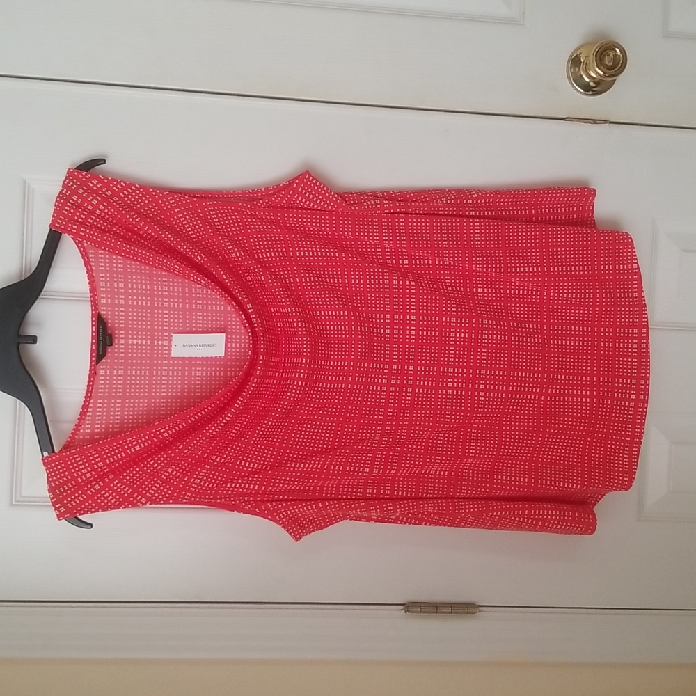 Banana Republic Ladies Sleeveless Cowl Top